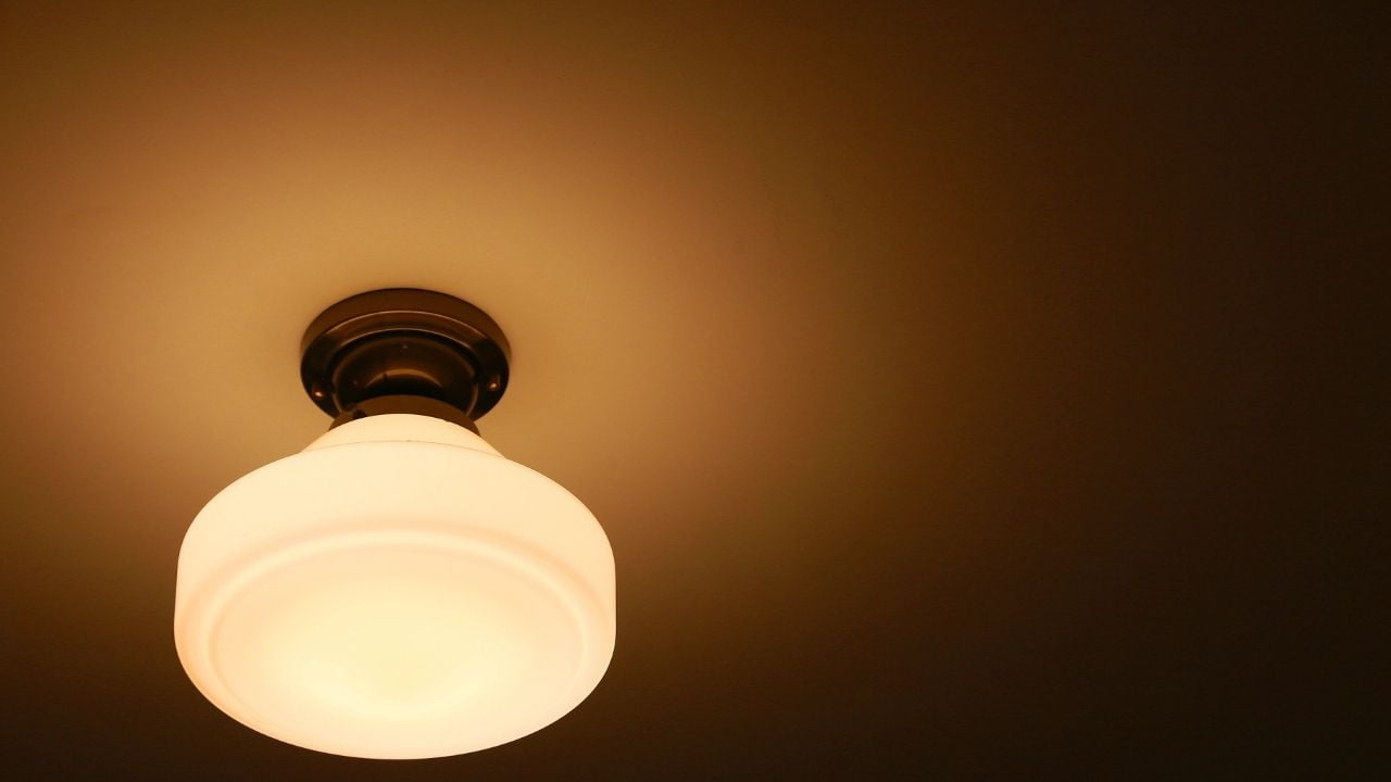 Pengontrol Terang Redup Cahaya Lampu yang Aman bagi Mata