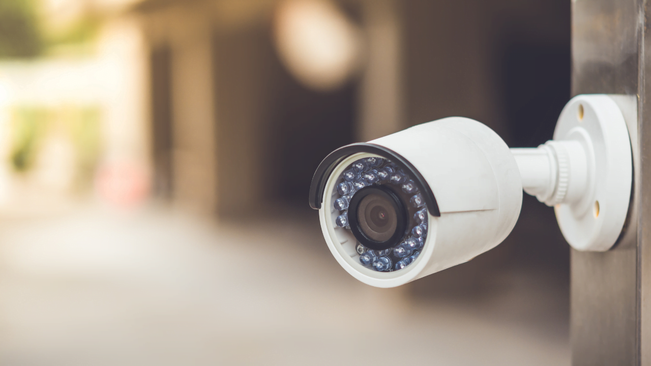 Kamera Keamanan Rumah dengan IoT Telegram